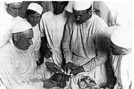 Ապրիլի 3-ին` 1933 թ., ռուս վիրաբույժ Յուրի Վորոնոյը աշխարհում առաջին անգամ մարդու երիկամի փոխպատվաստում իրականացրեց