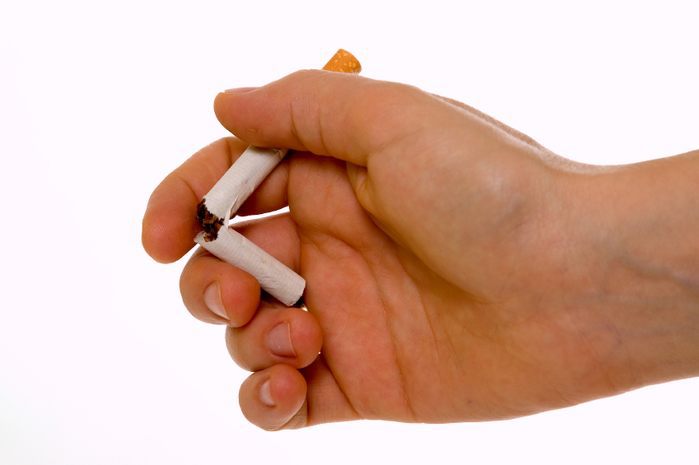Известное лекарство поможет людям, перенесшим инфаркт, бросить курить