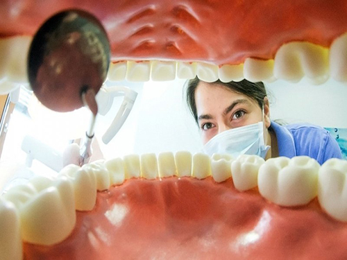 4 мифа о здоровье зубов, в которые пора перестать верить