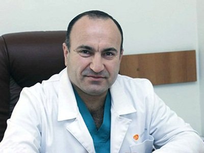 Բժիշկ, ազատամարտիկ Տարոն Տոնոյանը բժշկական բրիգադով մեկնել է Արցախ. news.am