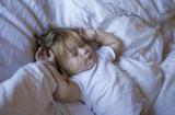 Детская психология. Как приучить ребенка спать в своей кроватке?